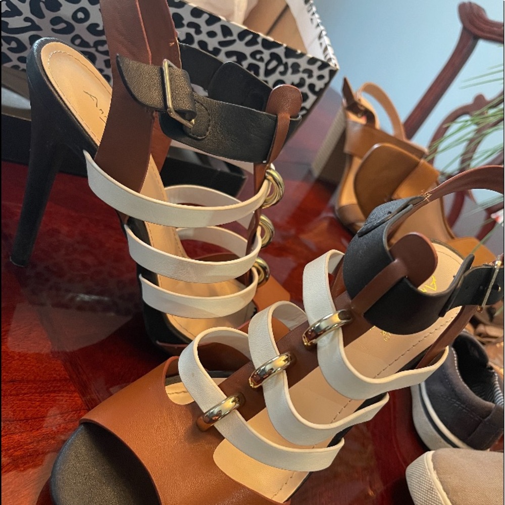 Anne Michelle Heels